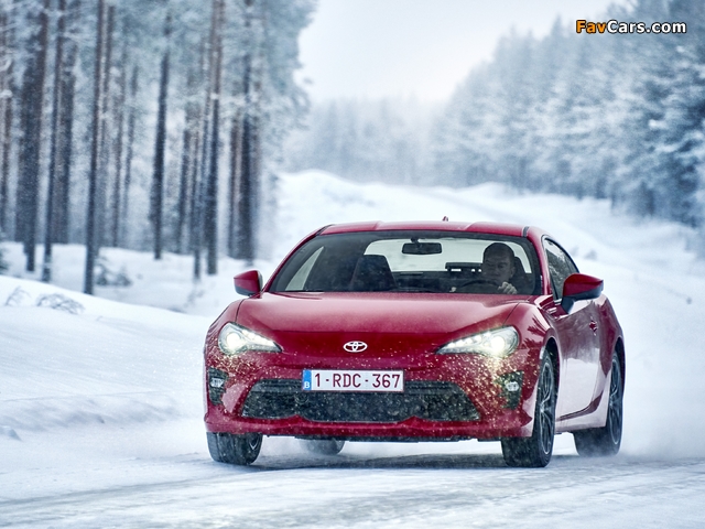 Images of Toyota GT 86 Worldwide 2016 (640 x 480)