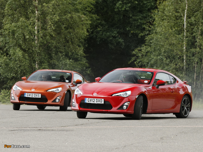 Photos of Toyota GT 86 UK-spec 2012 (800 x 600)