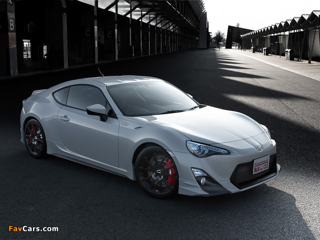 Photos of TRD Toyota 86 2012 (640 x 480)