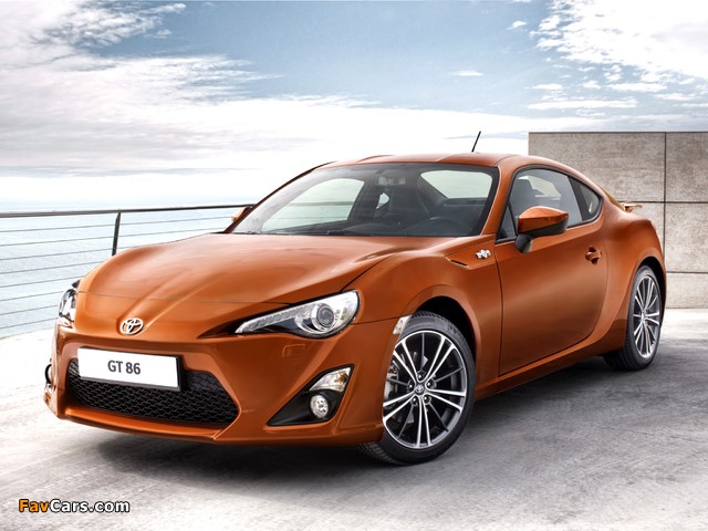 Pictures of Toyota GT 86 2012 (640 x 480)