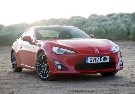 Pictures of Toyota GT 86 UK-spec 2012