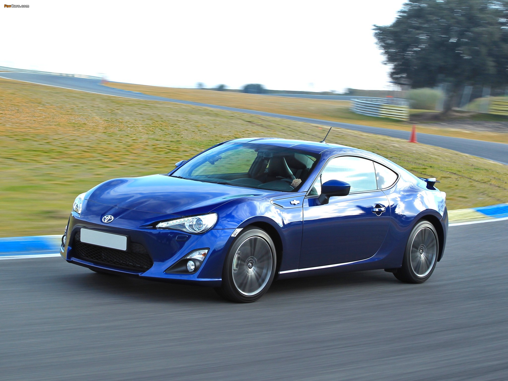 Pictures of Toyota GT 86 2012 (2048 x 1536)