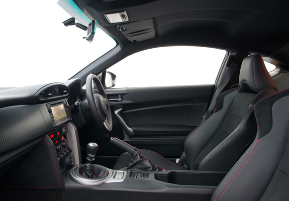 Pictures of Toyota GT 86 UK-spec 2012