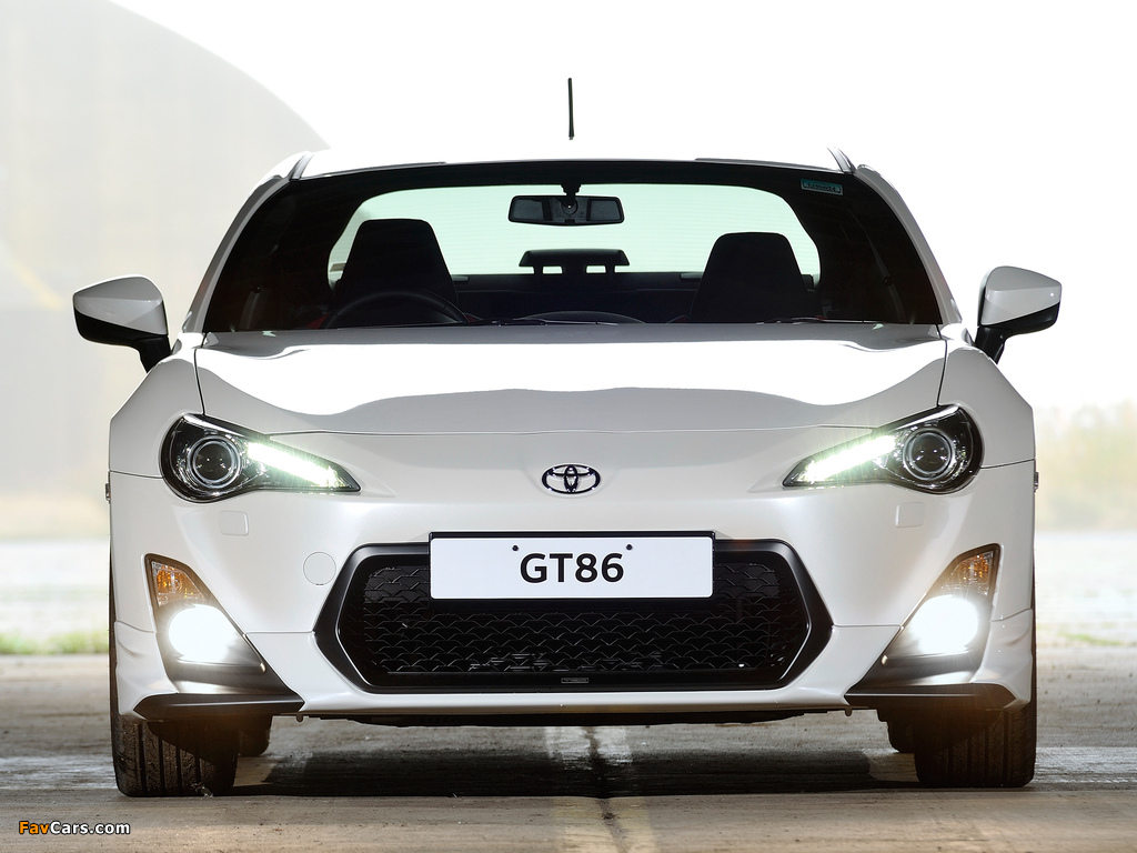 Pictures of TRD Toyota GT 86 UK-spec 2013 (1024 x 768)