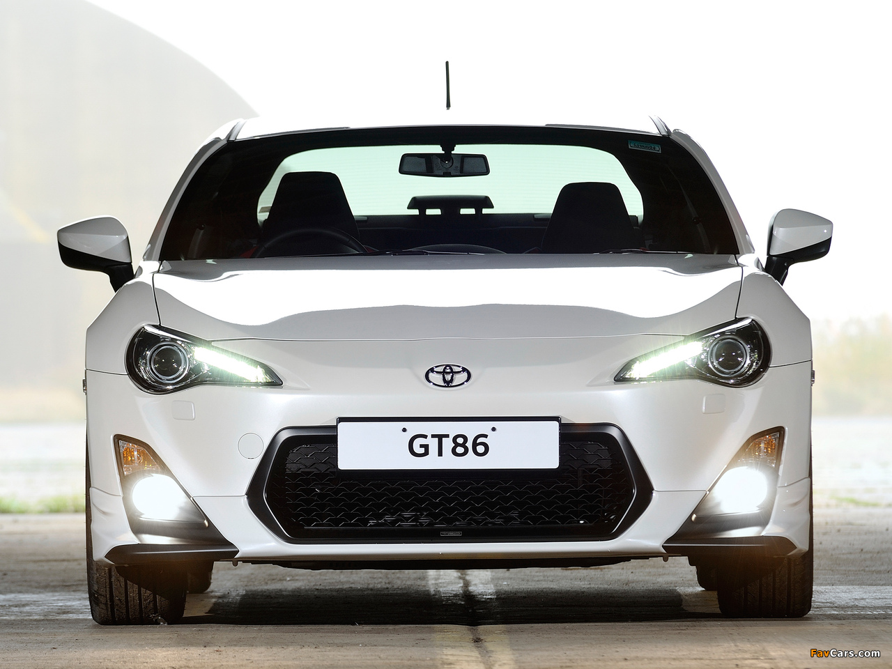 Pictures of TRD Toyota GT 86 UK-spec 2013 (1280 x 960)