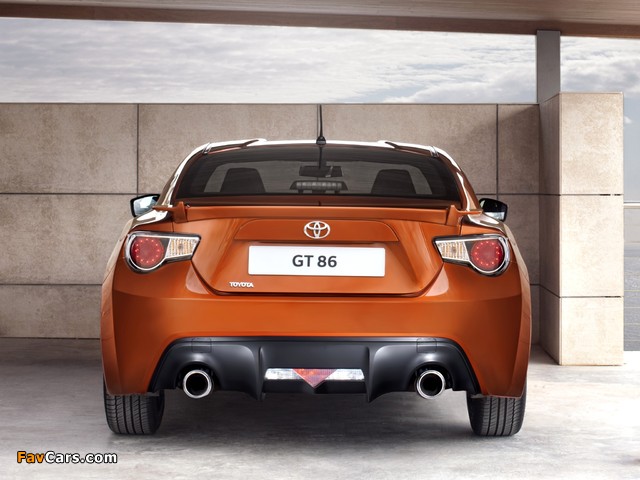 Toyota GT 86 2012 images (640 x 480)