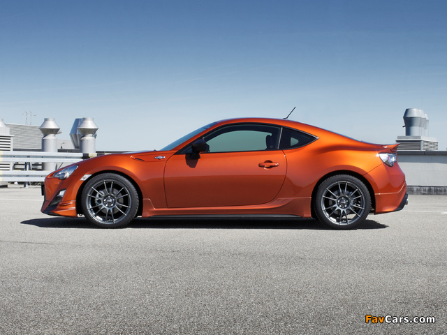 TRD Toyota GT 86 2012 images (640 x 480)
