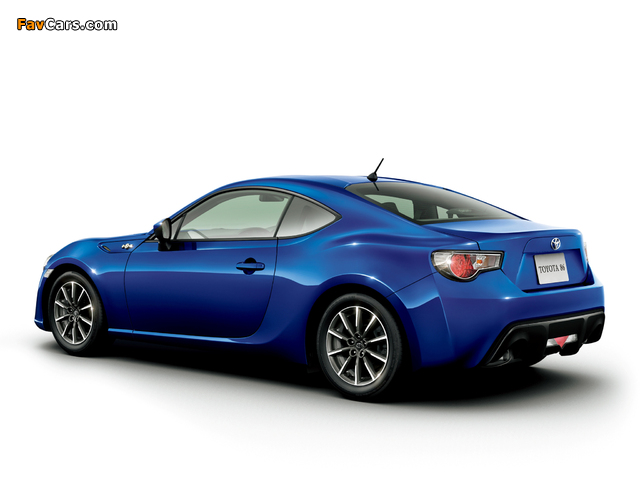 Toyota 86 G 2012 images (640 x 480)