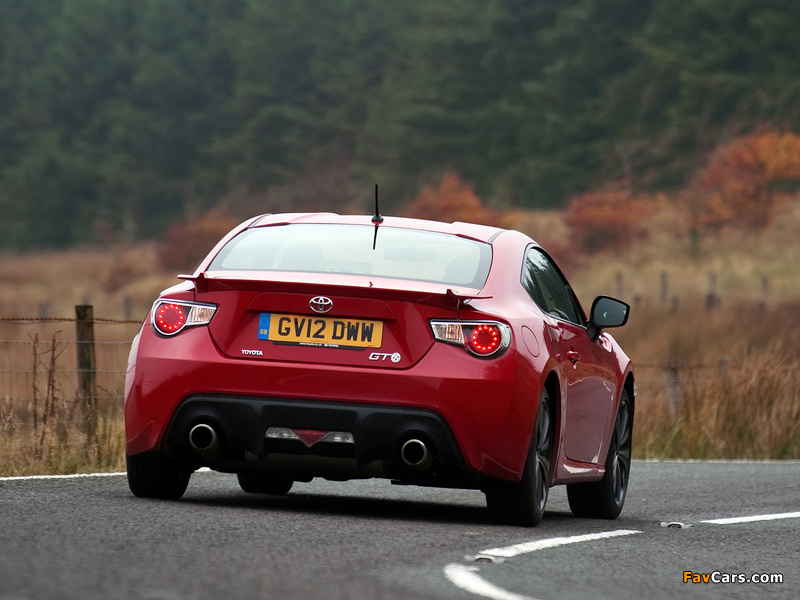 Toyota GT 86 UK-spec 2012 pictures (800 x 600)