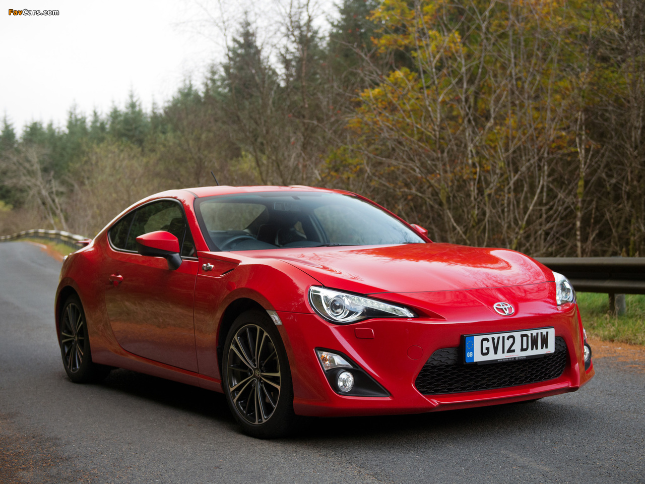 Toyota GT 86 UK-spec 2012 pictures (1280 x 960)