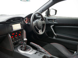 Toyota GT 86 UK-spec 2012 pictures