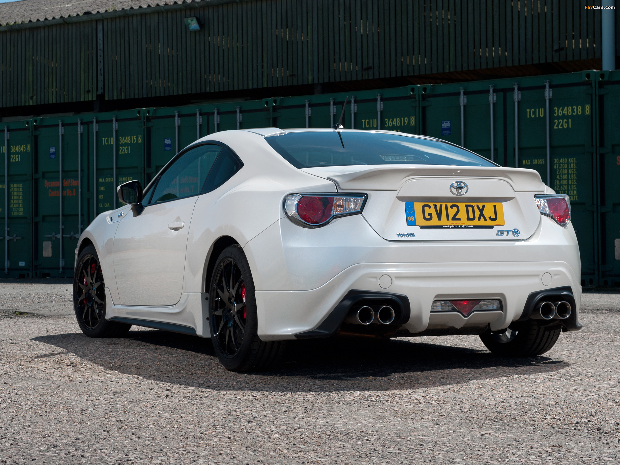 TRD Toyota GT 86 UK-spec 2013 photos (2048 x 1536)