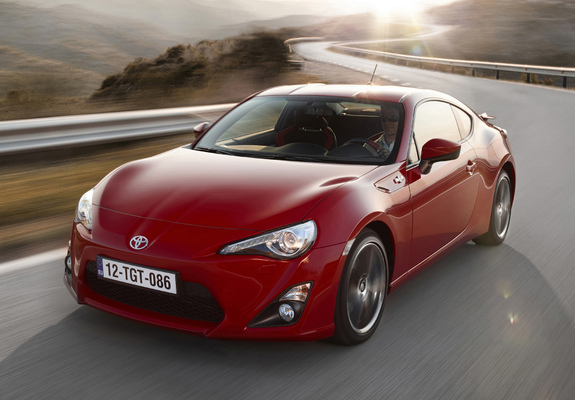 Toyota GT 86 2012 wallpapers