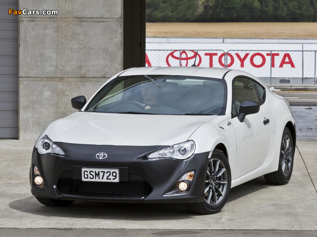 Toyota 86 RC 2012 wallpapers (640 x 480)