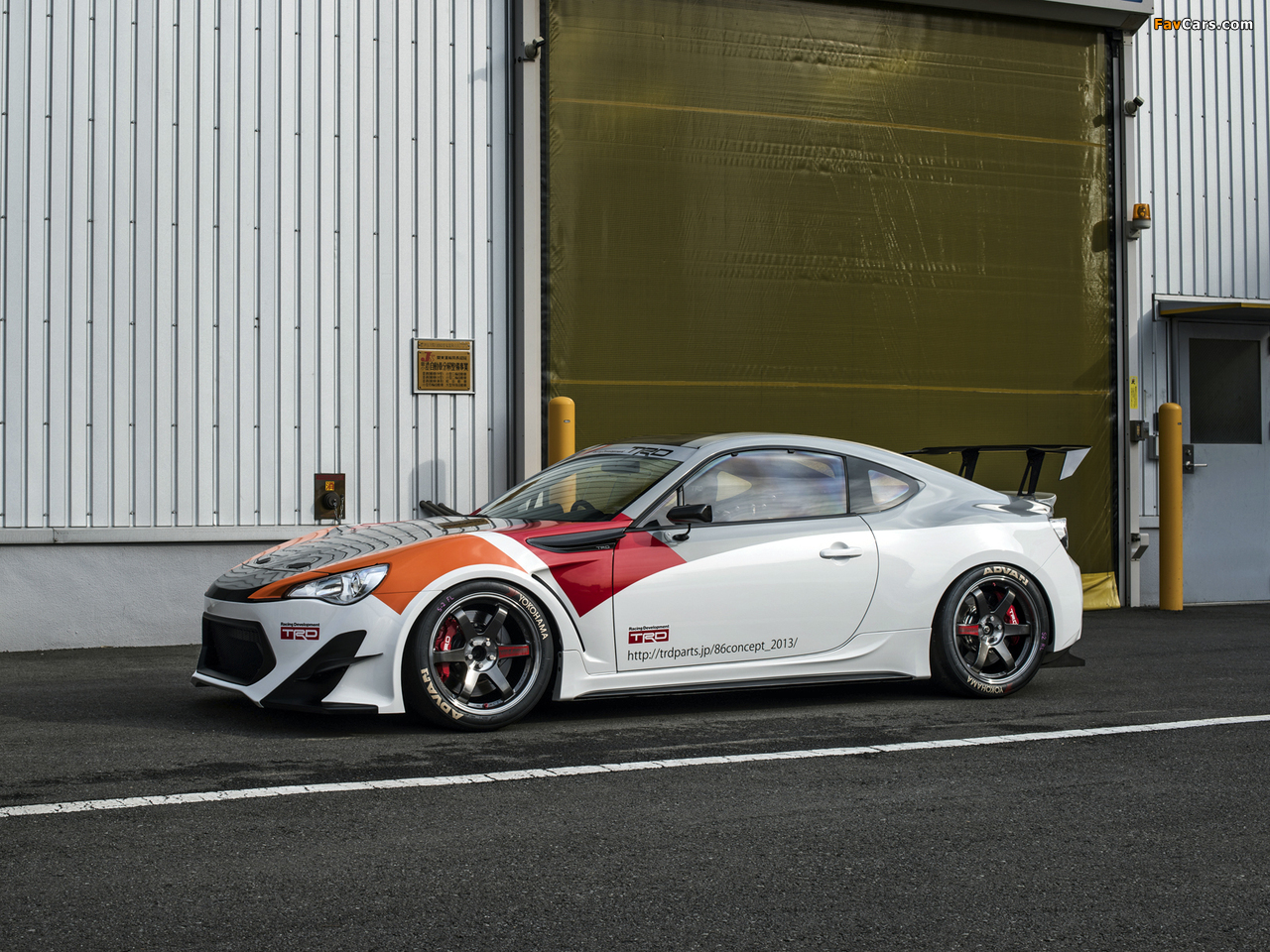 Toyota GT 86 TRD Griffon Concept 2013 wallpapers (1280 x 960)