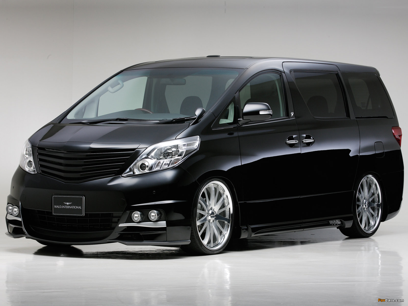 WALD Toyota Alphard 2008 photos (1600 x 1200)