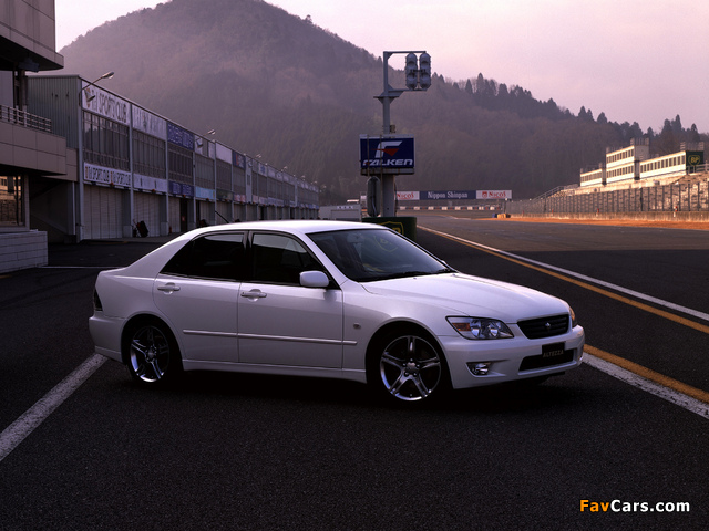 Pictures of Toyota Altezza RS200 L Edition (SXE10) 1999–2001 (640 x 480)