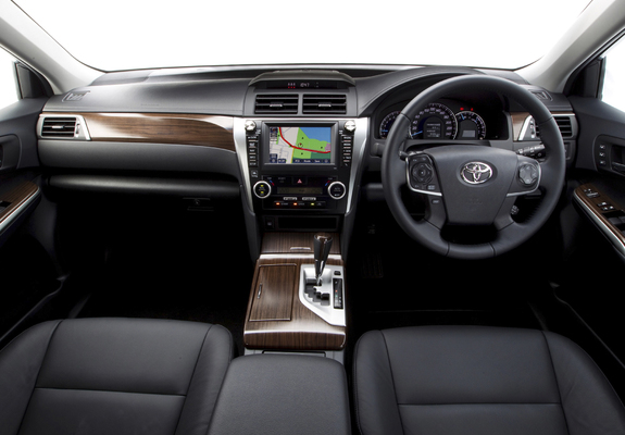 Images of Toyota Aurion Presara (XV50) 2012
