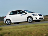 Images of Toyota Auris HSD UK-spec 2010–12