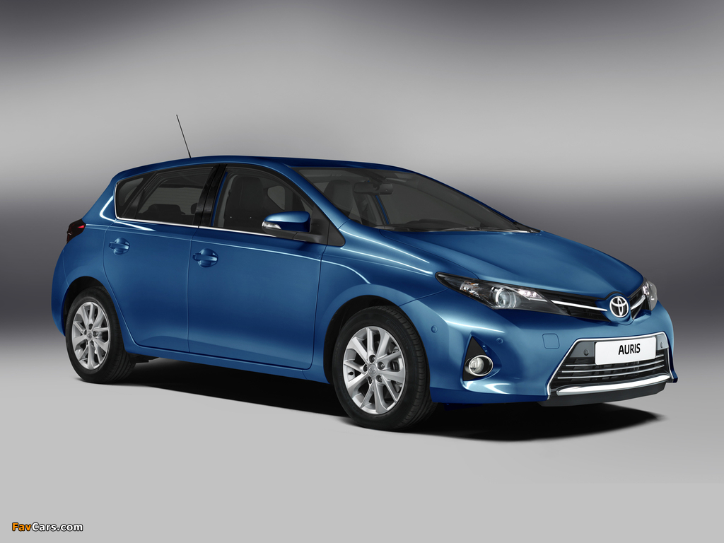 Images of Toyota Auris 2012 (1024 x 768)