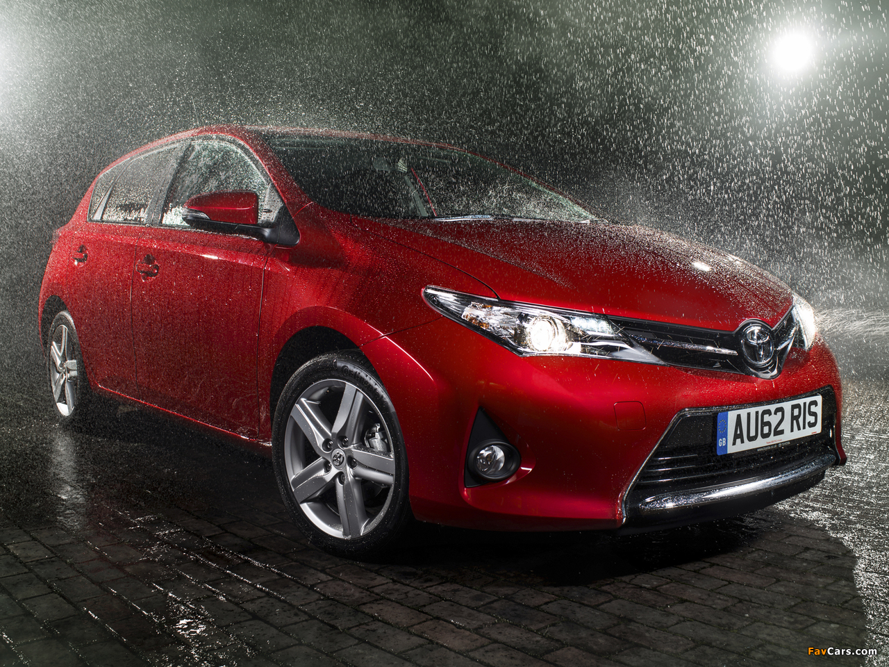 Images of Toyota Auris UK-spec 2012 (1280 x 960)