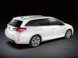 Images of Toyota Auris Touring Sports Hybrid 2012