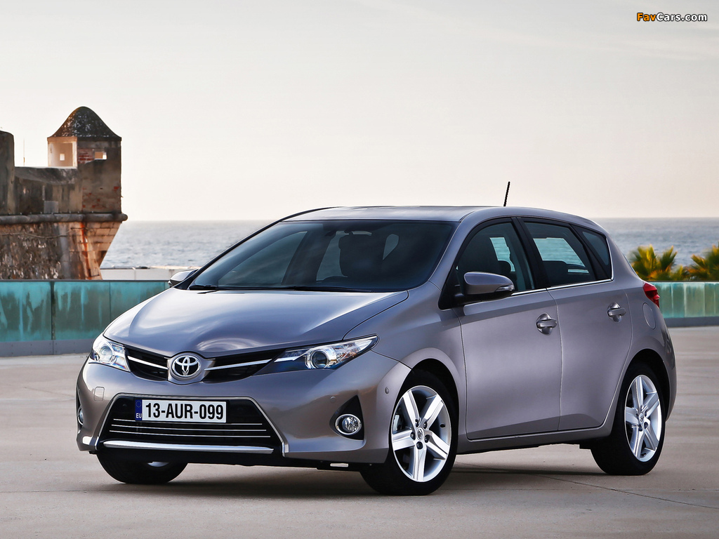 Images of Toyota Auris 2012 (1024 x 768)