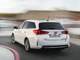 Images of Toyota Auris Touring Sports Hybrid 2013