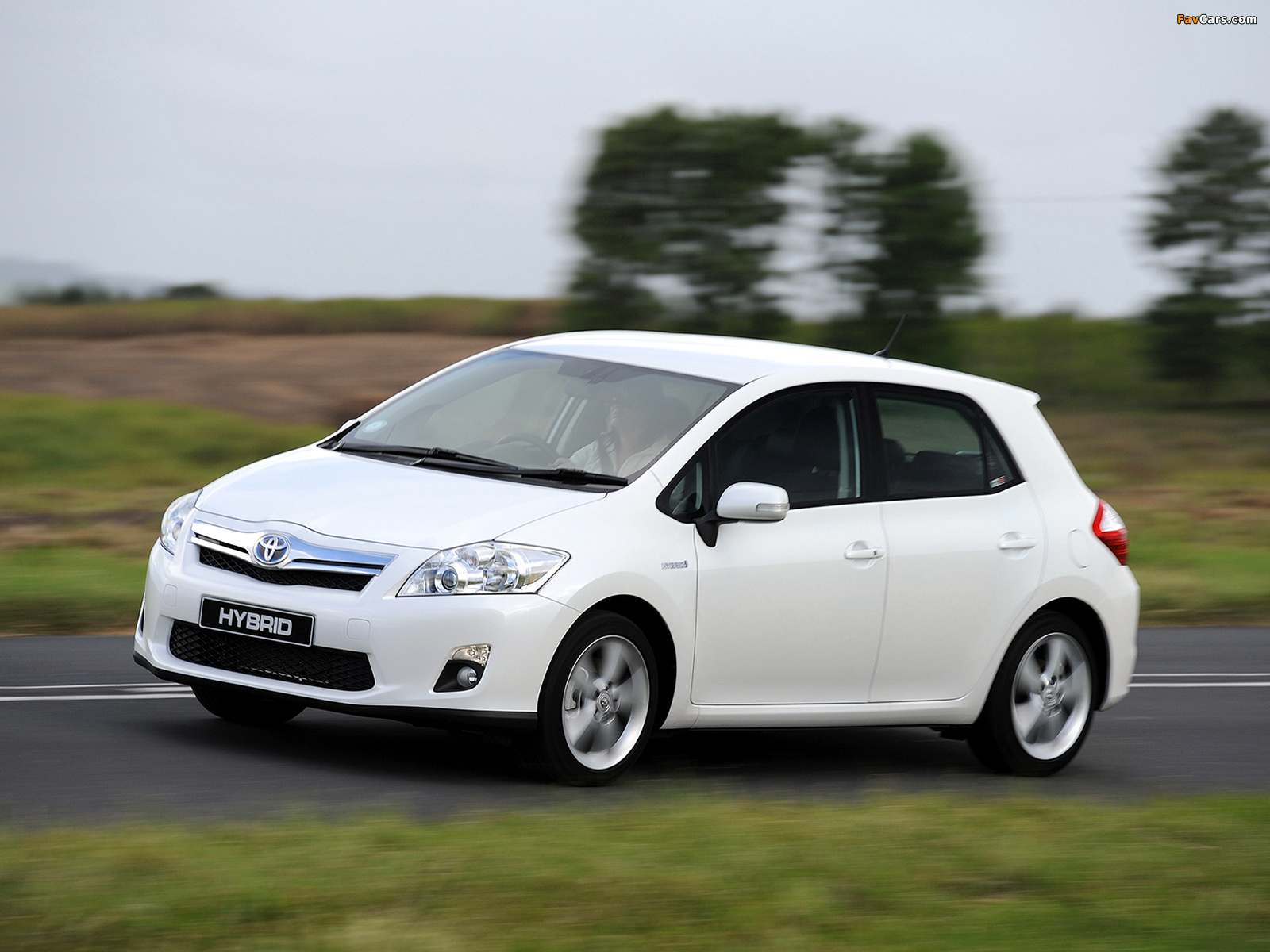 Photos of Toyota Auris HSD ZA-spec 2011 (1600 x 1200)