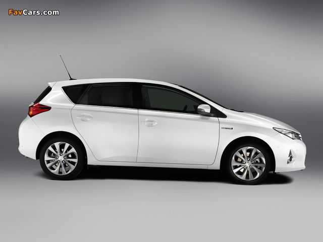 Photos of Toyota Auris Hybrid 2012 (640 x 480)