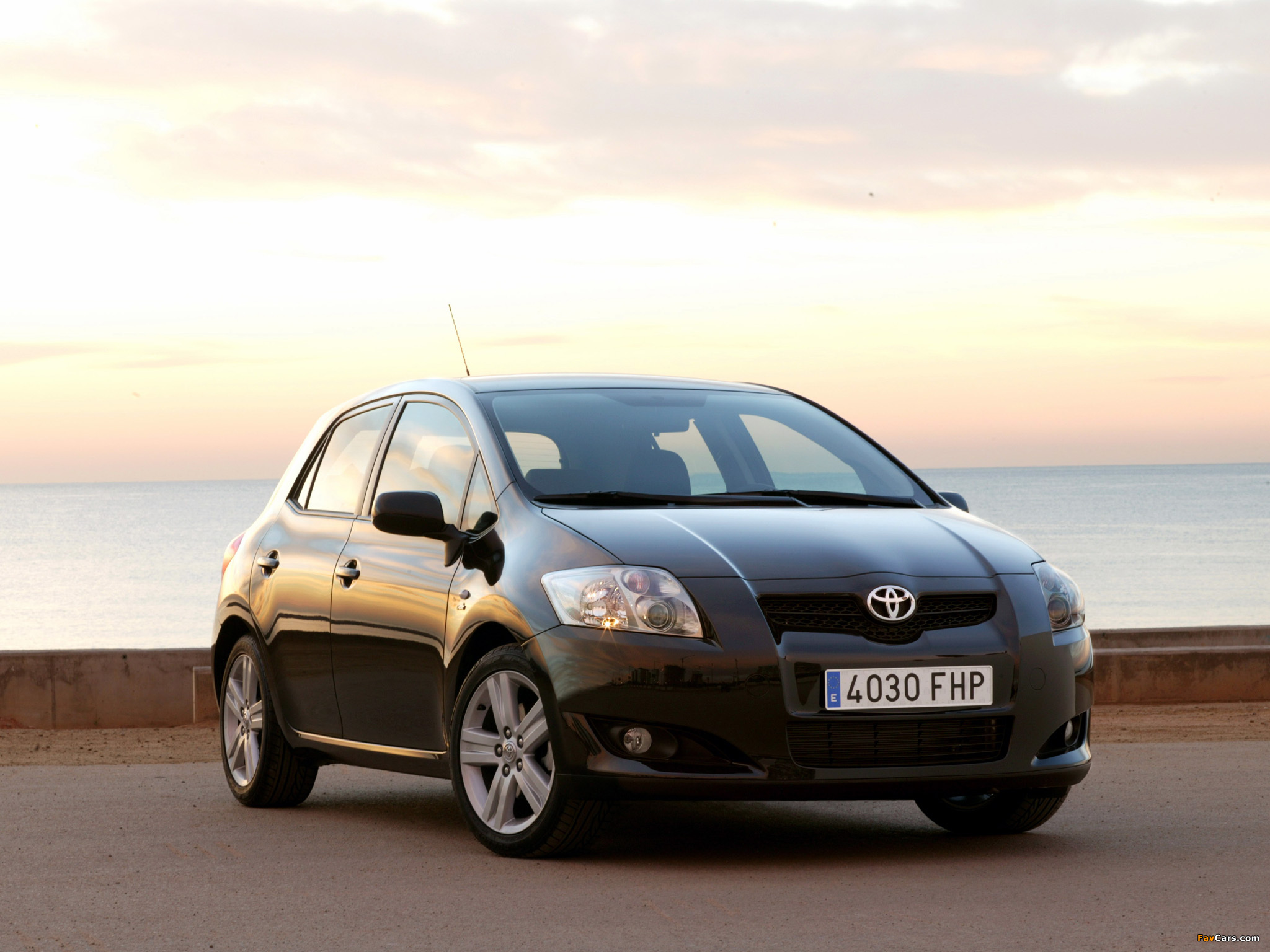 Pictures of Toyota Auris 5-door 2007–10 (2048 x 1536)