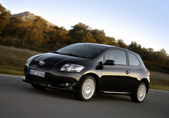 Pictures of Toyota Auris 3-door 2007–10