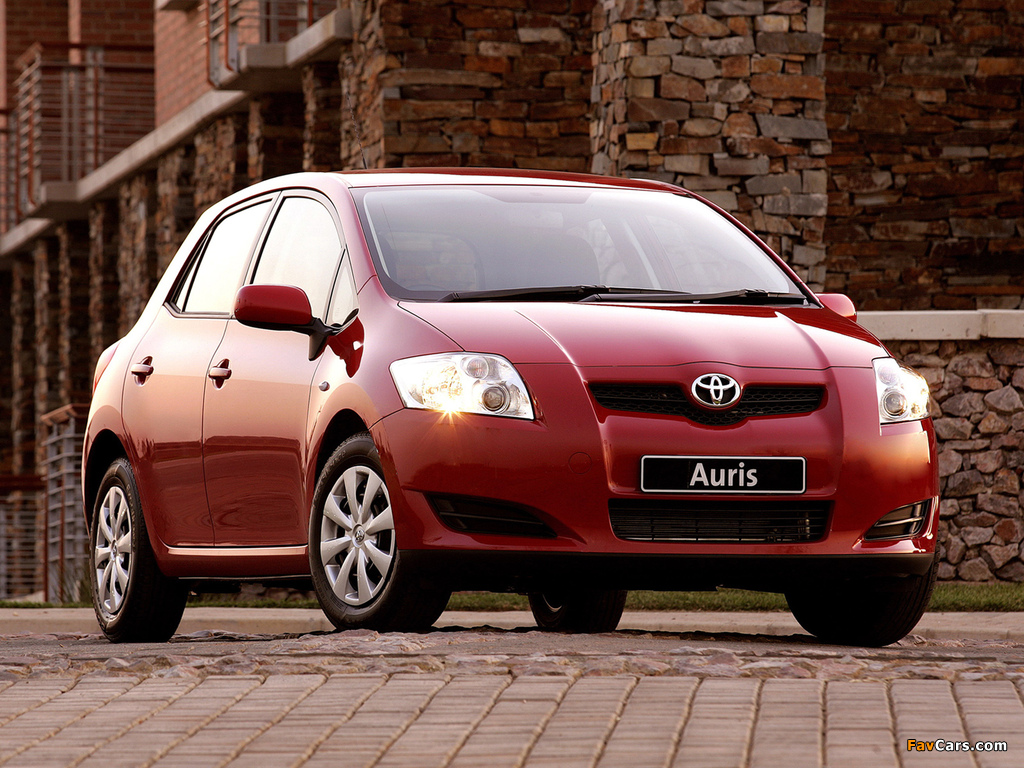 Pictures of Toyota Auris 5-door ZA-spec 2007–10 (1024 x 768)