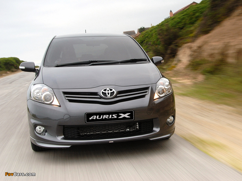 Pictures of Toyota Auris Sport X ZA-spec 2010 (800 x 600)