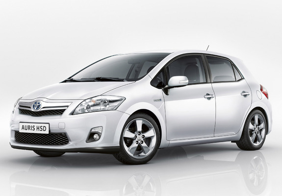 Pictures of Toyota Auris HSD 2010–12