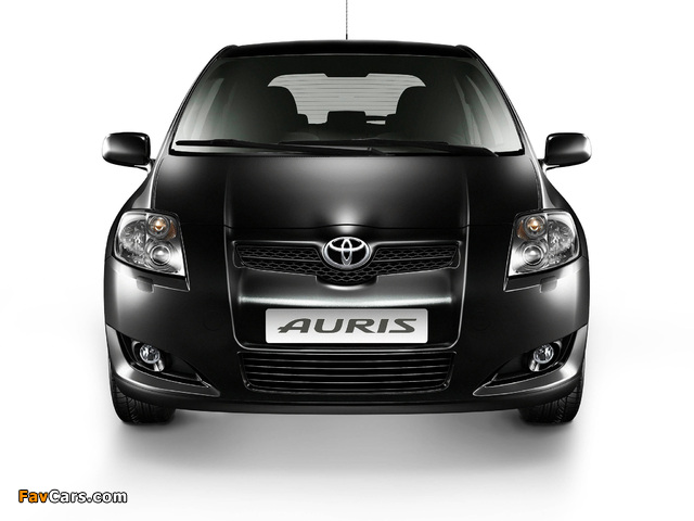 Toyota Auris 5-door 2007–10 photos (640 x 480)