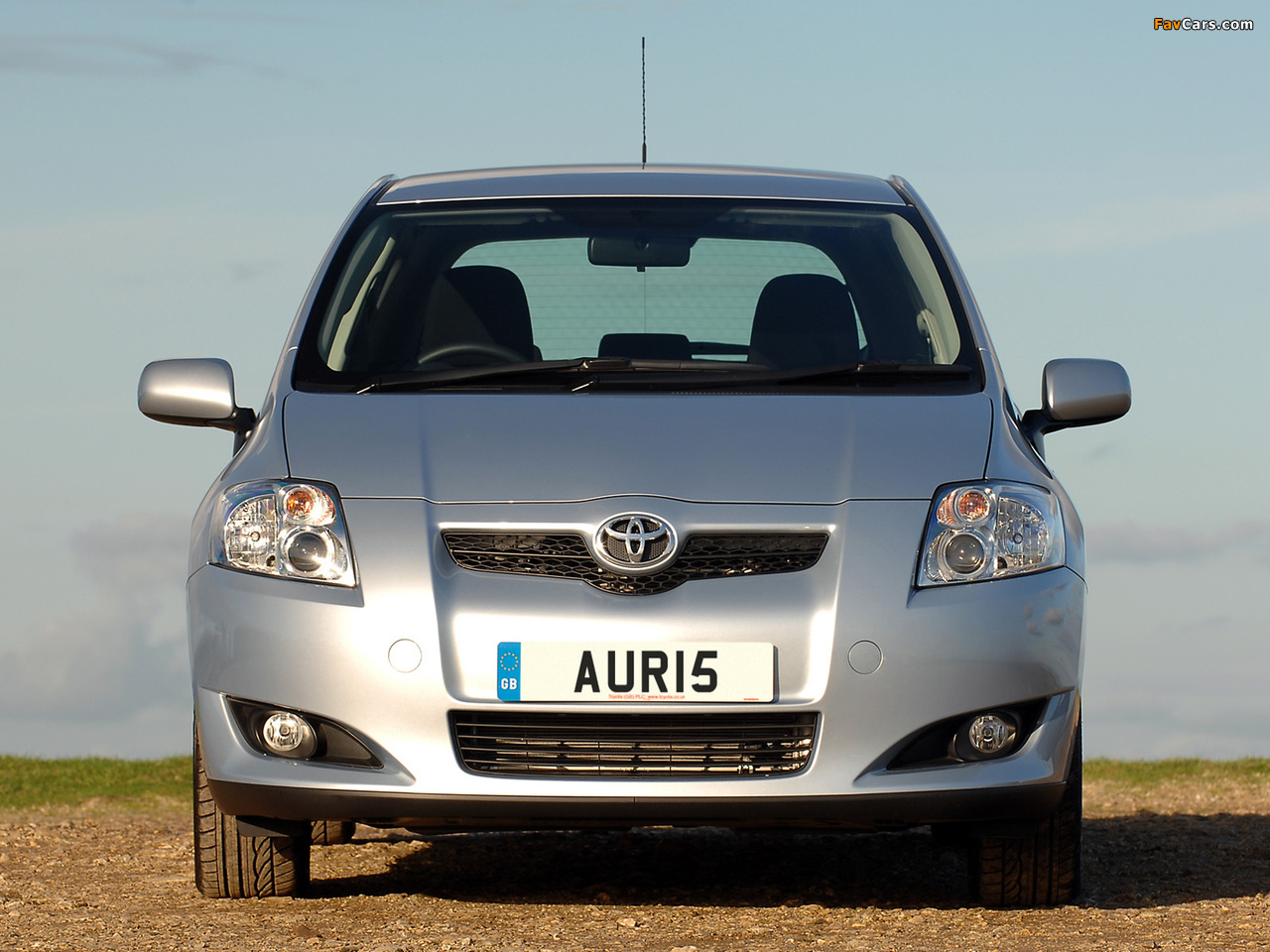 Toyota Auris 5-door UK-spec 2007–10 pictures (1280 x 960)
