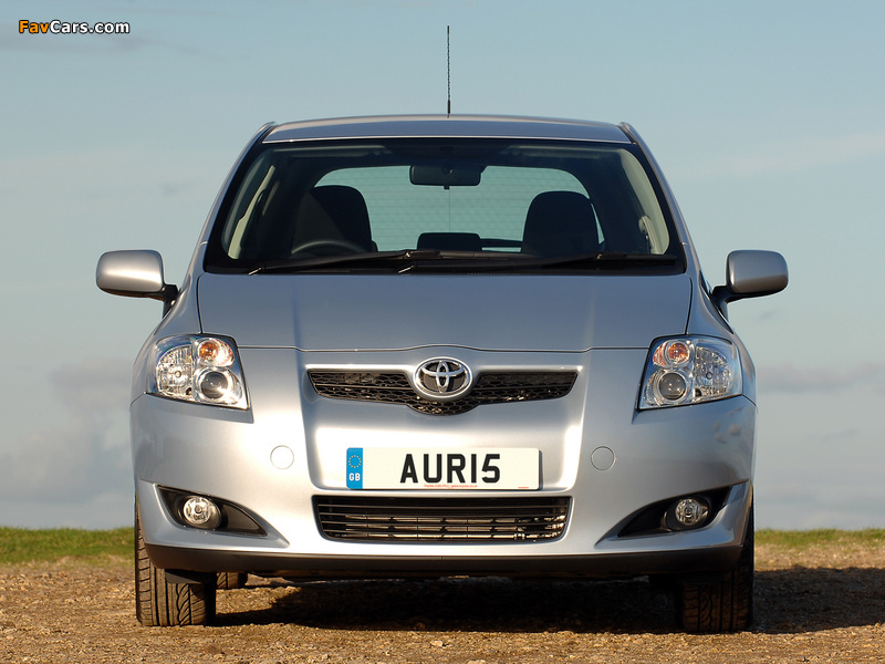 Toyota Auris 5-door UK-spec 2007–10 pictures (800 x 600)