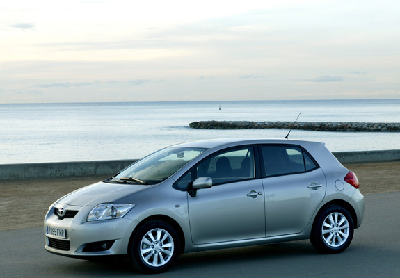 Toyota Auris 5-door 2007–10 wallpapers
