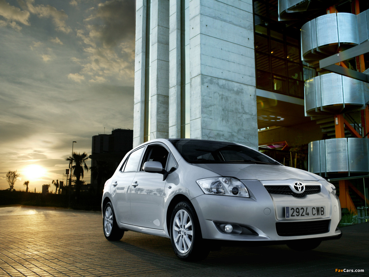 Toyota Auris 5-door 2007–10 wallpapers (1280 x 960)