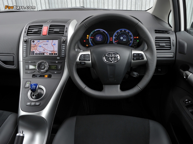 Toyota Auris HSD UK-spec 2010–12 images (640 x 480)