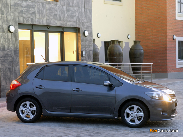 Toyota Auris Sport X ZA-spec 2010 pictures (640 x 480)