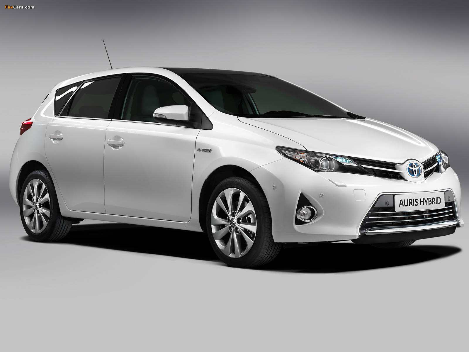 Toyota Auris Hybrid 2012 images (1600 x 1200)