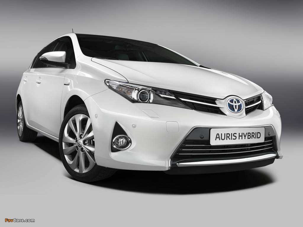 Toyota Auris Hybrid 2012 images (1024 x 768)
