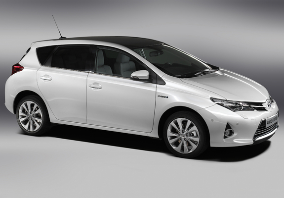 Toyota Auris Hybrid 2012 photos