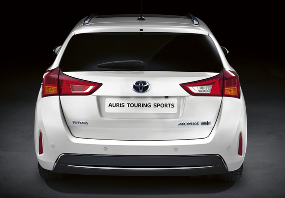 Toyota Auris Touring Sports Hybrid 2012 pictures