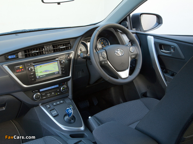 Toyota Auris Hybrid UK-spec 2012 pictures (640 x 480)
