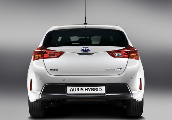 Toyota Auris Hybrid 2012 wallpapers