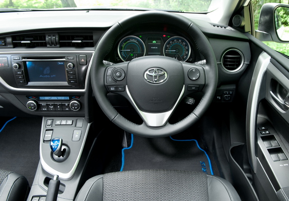 Toyota Auris Touring Sports Hybrid UK-spec 2013 wallpapers