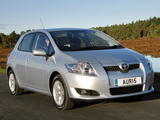 Toyota Auris 5-door UK-spec 2007–10 wallpapers